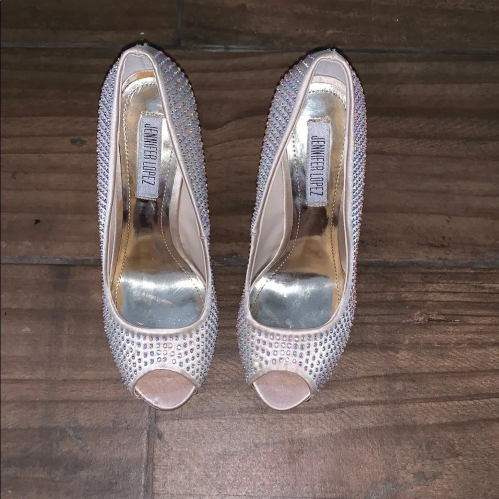 Heels - Picture 4 of 8